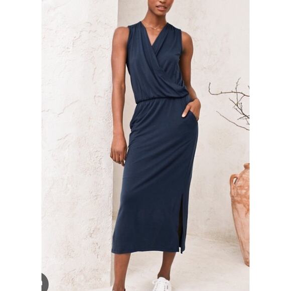 Garnet Hill Size S Navy Everyday Knit Midi‎ Dress Sleeveless Surplice Pockets - Picture 1 of 11